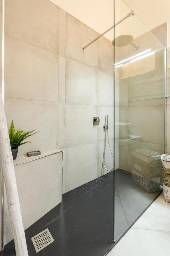 Cartoleria Suite: Spazioso, Moderno E Centrale Bologna Buitenkant foto